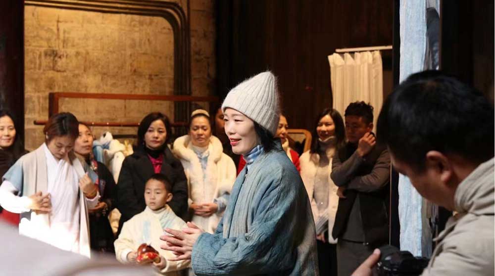 藍(lán)屋藝術(shù)館開(kāi)業(yè)，為鄉(xiāng)村業(yè)態(tài)增活力