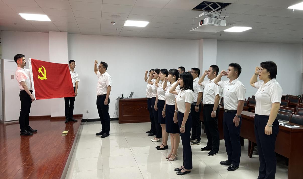 屯溪區(qū)國投集團(tuán)黨委開展慶祝中國共產(chǎn)黨成立104周年系列活動